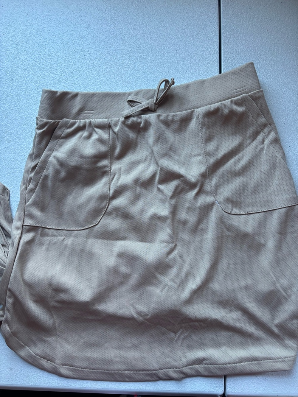 Beverly Hills Polo Club Girls Size 12 Tan Skort